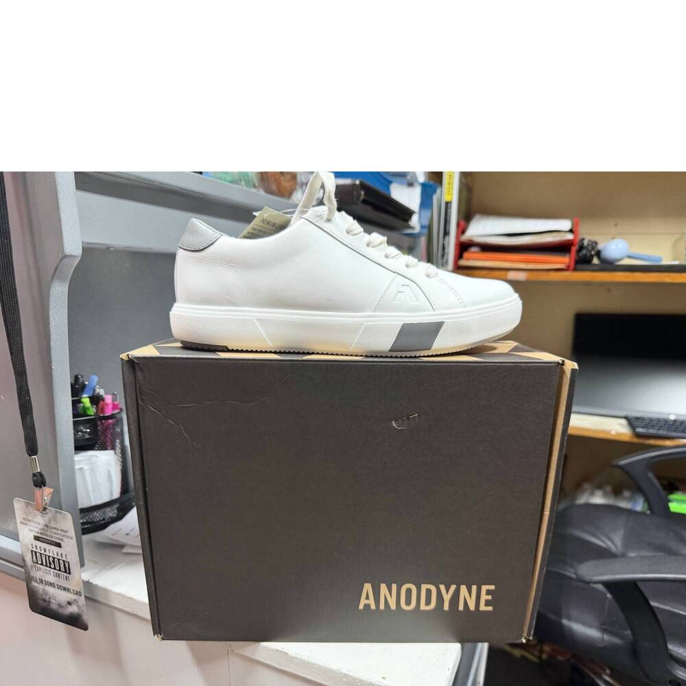 NEW ANODYNE women's no. 27 casual sneaker in white